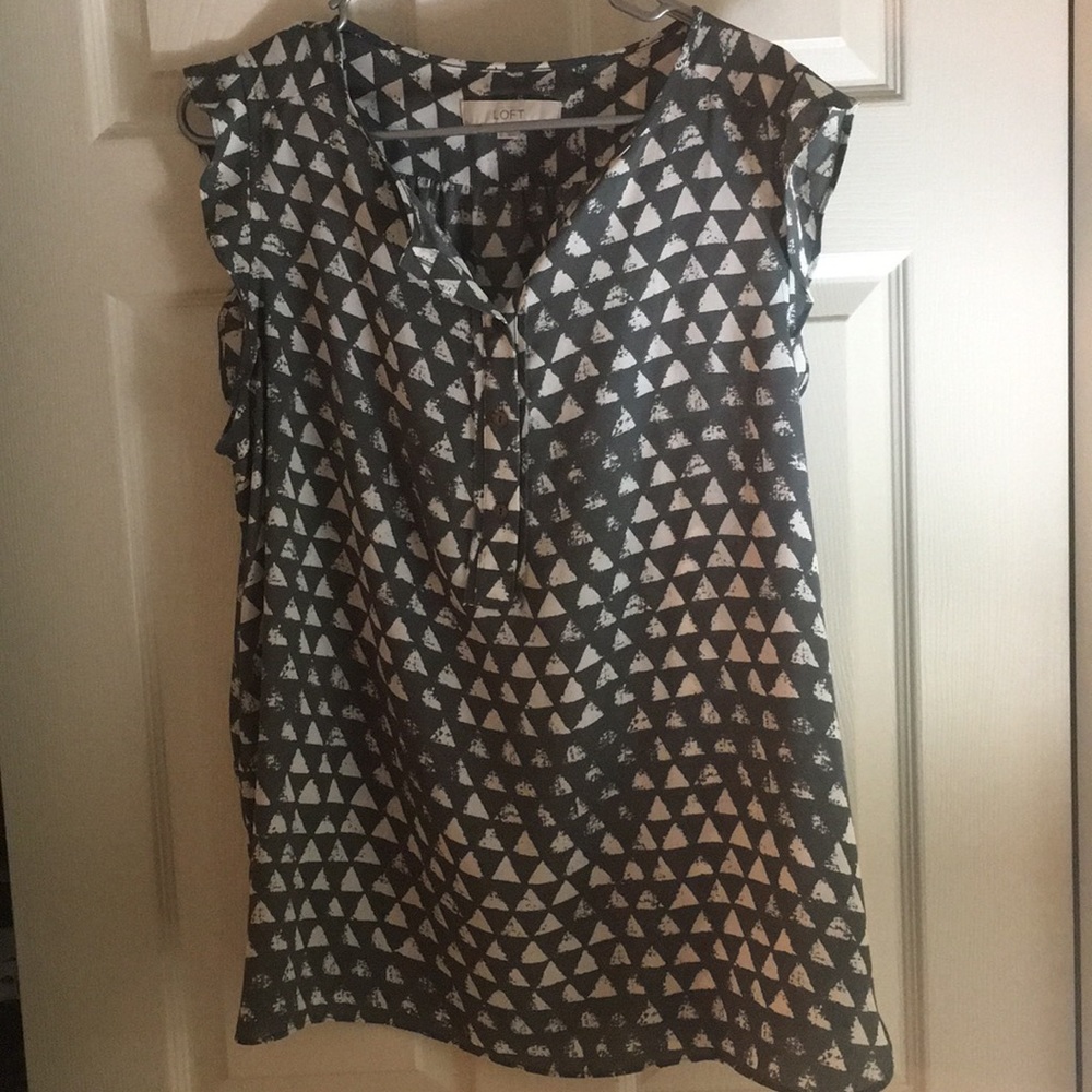 Like new Loft size XL top
